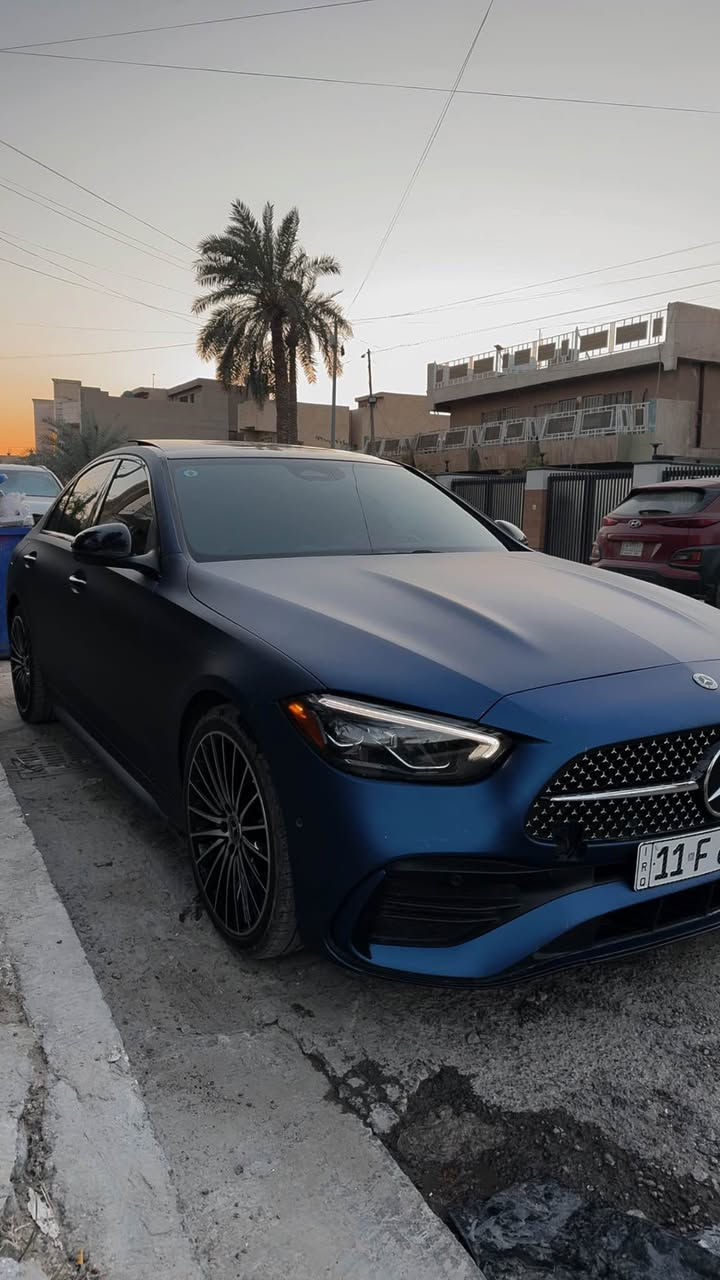 للبيع 
مرسيدس C300 
وارد أمريكي الموديل: 2023
Amg. كت كامل بلادي مالته 
 • المواصفات:
 • فتحة سقف بانوراما 
 • خمس كاميرات
 • رادارات محيطيه
 •فورماتيك
 • دشبول خشي صاج
 • داخل اس كلاس 
 • مقاعد amg جي كلاس
 • ماشية:٧ الف 
 • محرك 4 سلندر تيربو – اقتصادي وقوي
 • بصمة أبواب
 • تسخين كراسي أمامية
 • شحن وايرلس 
 • انطمة قيادة (eco,comfort,sport,sport+,individual)
 • نظام حفظ وضعيات الكراسي (Memory Seats)
 • كراسي كهرباء
 • مرايات كهربائية تطوي
 • رادار بالمري
 • ستيرن تدفئة
 • تحكم ستيرن وقيادة ذاتية
 • شاشة كبيرة ايباد 
 • نظام ملاحة (Navigation)
‏ • Apple CarPlay & Android Auto
 • نظام صوتي Burmester
 • إنارة داخلية ملونة (Ambient Lighting)
 • نظام مراقبة النقطة العمياء
 • رادار أمامي – تنبيه تصادم
 • نظام تتبع المسار / تنبيه الخروج من المسار
 • كاميرات 360 درجة + حساسات أمامية وخلفية
 • كشافات LED أصلية
 • تبديل ناعم – كير قوي
 • السيارة نظيفة كلش
 •  سياره مغلفه ppf ضمان ٧سنوات
رقم هاتف *********** بغداد, العراق
