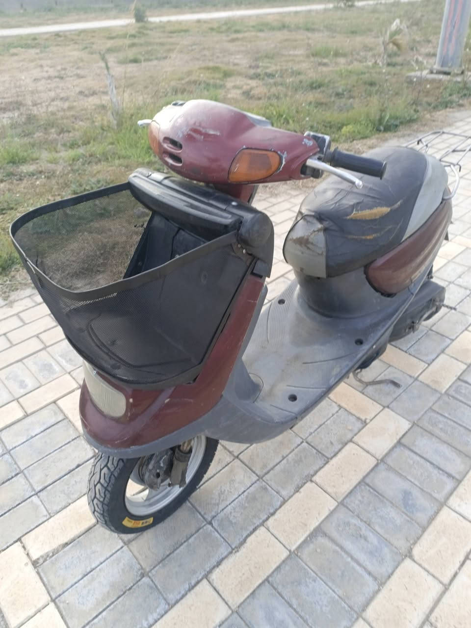 السلام عليكم دراجة منغولي نضيفة مكينه تخبل سرعه تخبل دراجة مال جناي نقوصاتها بسيطة بس باتري و بنزات بريك خلفي ، مستعجل عالبيع مكاني كربلاء حي الفارس رقم*********** السعر 400 ألف وبيها مجال
