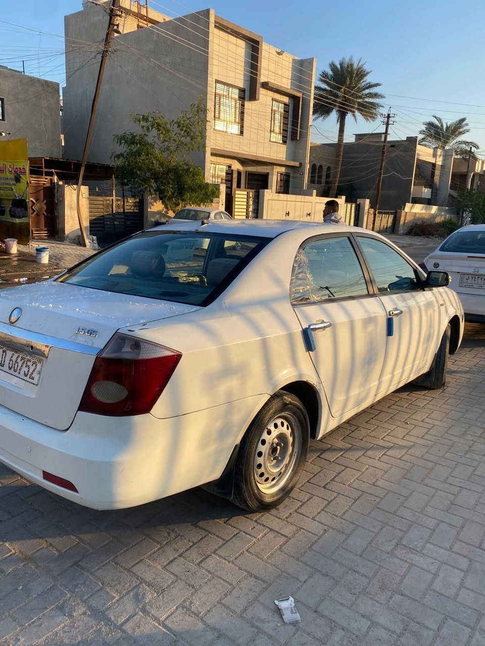 السلام عليكم جيلي موديل 2012 كير محرك مكفول تبريد شغال رقم انكليزي سنوية باسمي نقصها بس صدر السعر 48 بي مجال بسيط مكانها بغداد حي الجامعة ***********
