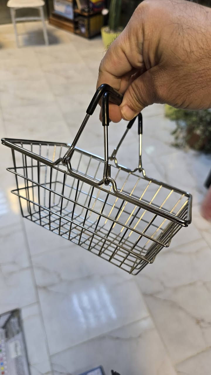 شلعة حلوة ومرتبة ب200 الف او عندك أستبدال بضاعة أجهزة كهربائية او أكسسوارات موبايلات اراوس عادي
26 قطعة تطلع عليك القطعة ب7500 مع هدايا عدد 2 
للتواصل راسل الصفحة او على الرقم ***********  واتساب وأتصال..
