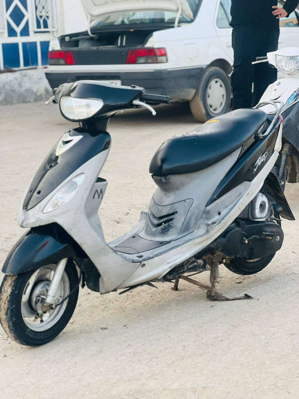 سلام عليكم ماكس قجمه بلاد49
دراجه بلاديه ملحه سلف هندر كهربائية شغاله.
نهضه معدل مكينه ناعمه. المكان البصره قضاء المدينه 
الاستفسار ***********.
