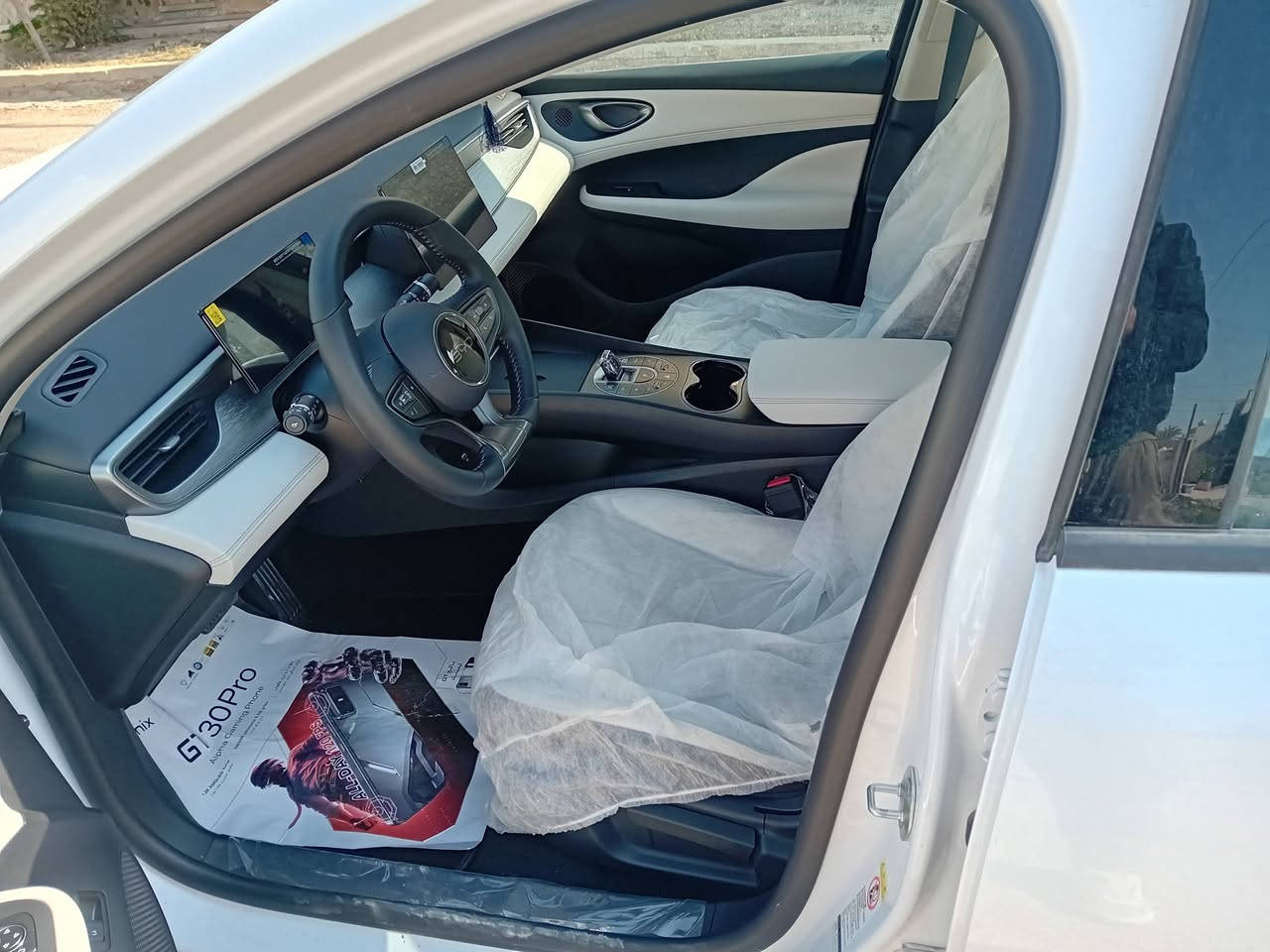 السلام عليكم من رخصة الادمن المحترم سيل فايف للبيع مكاني بغداد الحرية ***********
