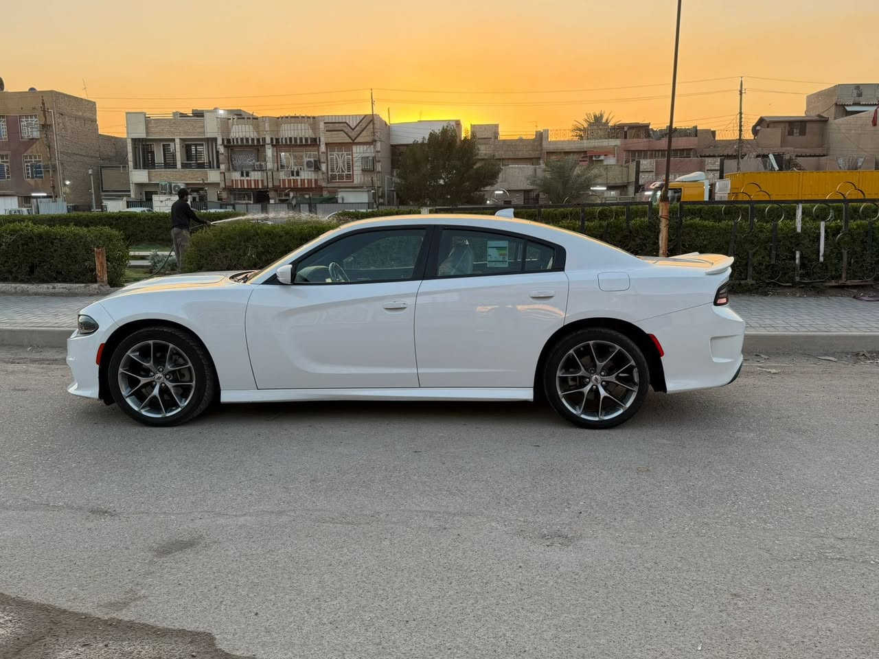 السلام عليكم
جارجر GT موديل2022 
سعة المحرك 3600
ماشية 33 الف ميل
كلين تايتل 
دخول جديد كتاب ضباط 
العنوان بغداد 

للأستفسار ‭0771 814 0694‬
