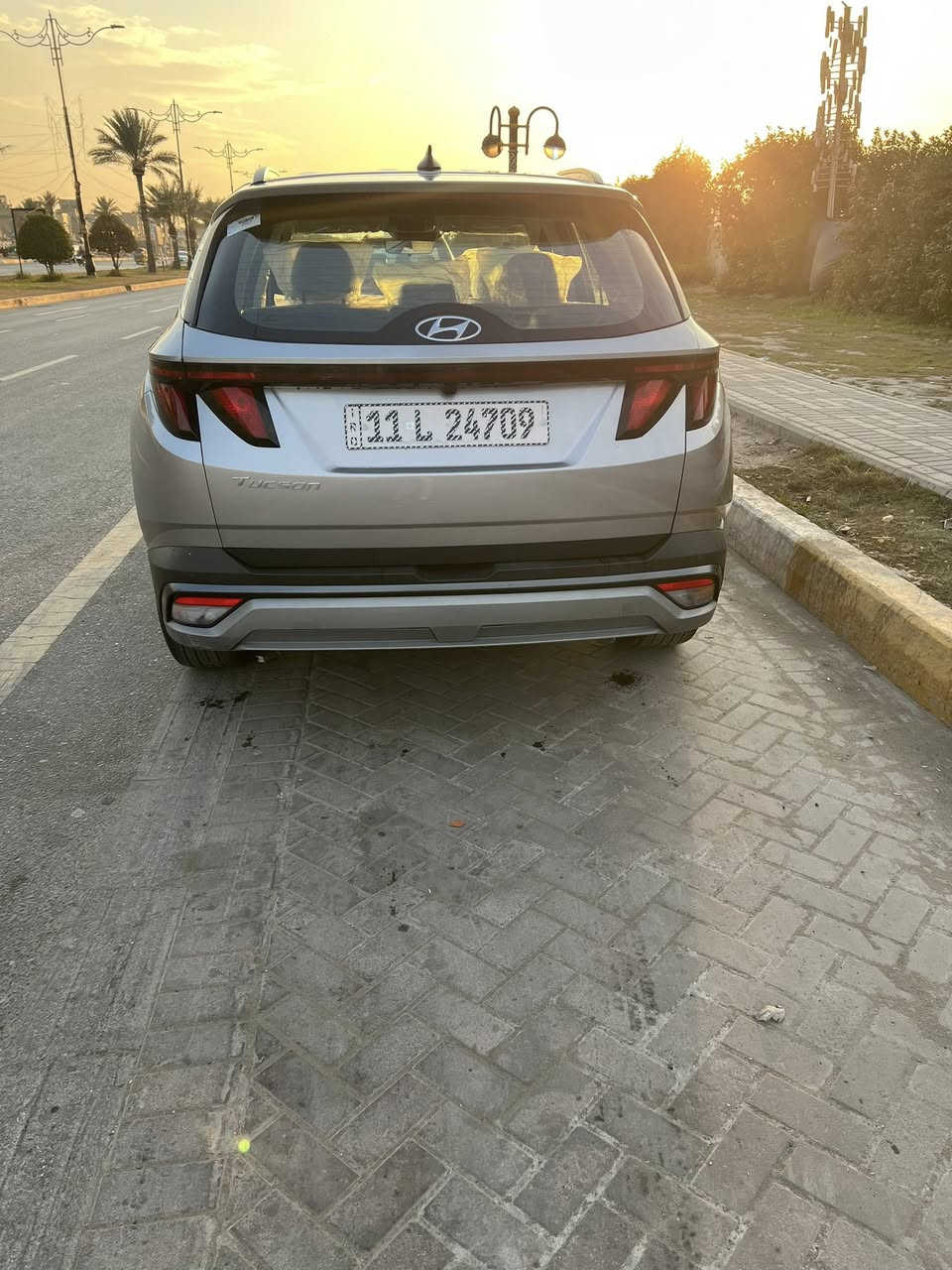 توسان وارد أمريكي 2025
رقم بغداد جديد بأسمي 

داخل ابيضّ بصمة أبواب رادار امامي خلفي 

حساسات جانبية كشن كهرباء توقف ذاتي مانع انزلاق لد امامي 

بجم كبس حادث خلفي موضح بصور قبق جنطة مبدل ومصبوغ

جاملغ وباب بيهن تكحيل قليل ماشية 8الالف

السعر 205 وبي مجال 

العنوان بغداد 

***********
