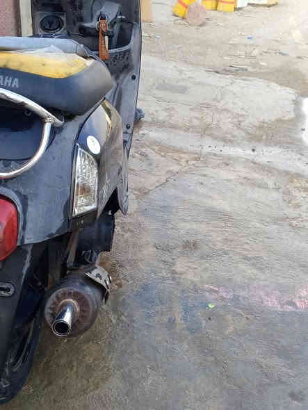 سلام عليكم دراجه بوليس رمبه ما صالهه سبوع من نزلتهه وعارضهه البيع دراجه مزود بلادي كور وبستم ولفات وكلجات رياضي وصلنصه رياضي كلهه جتي ويه دراجه بلادي ما مفتوح برغي واحد بيهه دراجه شلعه ومعدل خير من الله دراجه عارضه 900 وبيهه مجال مكان بغداد الكريعات رقمي بس واتساب 0776 401 4148
