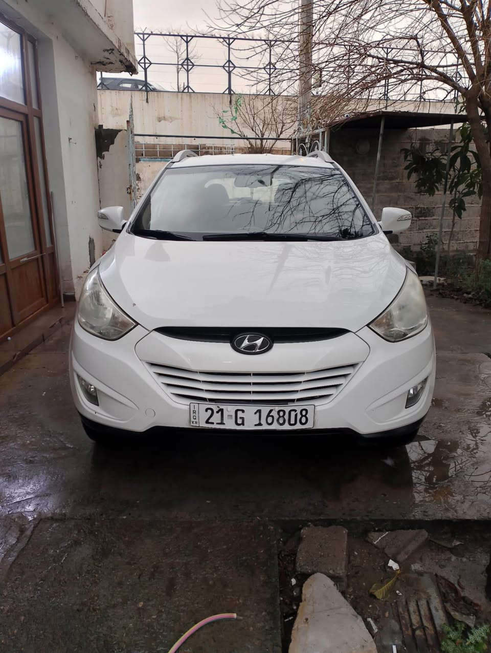 Hunda tucson 2014 
سه ياره كه نمونه يه له جواني هيج هيجي نيه 
نه ساردي نه قه ب و قوب نه بوياغ 
به ناوي خؤمه سه نه وي هه زه و هه موشتي نويه 
*********** السليمانية, العراق
