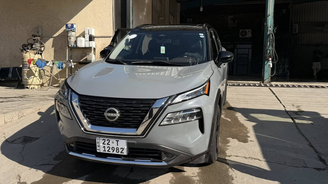 السلام عليكم
نيسان روج 2023 
للبيع قطعة وحدة صبغ بدون دواخل 
مواصفات ميدنايت اعلى مواصفات بالنيسان 
قمارة اسود بلادي 
فتحة السقف بانوراما 
مقاعد جلد 
دشبول قرميدي 
تدفئة كشن وستيرن 
صندوق كهرباء 
حساسات 360 درجة 
وبعد بيهة مواصفات هواية 

السعر 17500$

للاستفسار 
***********
