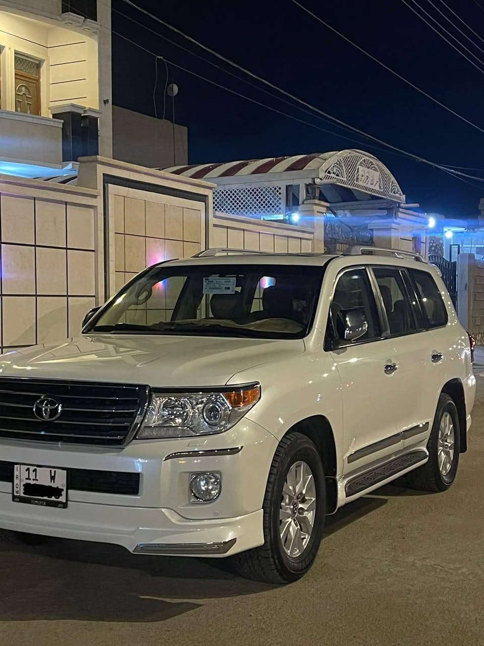 لاندكروز 2015 فول مواصفات ساز رقم بغداد الجديد تحويل ثاني يوم 
ماشيه 130حقيقي السياره كفاله عامه حتئ الدعاميات سبير الشركه مانازل السياره جديده بمعنئ الكلمه محرك 6سلندر مكاني الرمادي 
سعر 39000$وبيها مجال 

‭0783 281 7280‬
