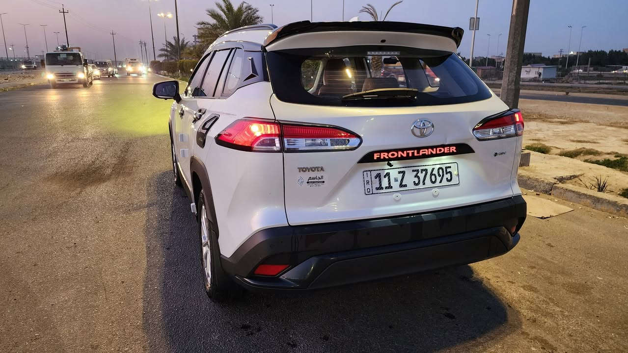 رقم التواصل .. 
***********
السعر 27٫500
توجد رصعة صغيرة في الجنطة .. 
📍نوع السيارة:- تويوتا كورولا فرونت لاندر
📍موديل:-2024 
📍محرك:- 2000 هايبرد
📍ألمواصفات:  الاصدار الحديث HEV علامة سودة
ماشية 8000 قابل للزيادة 
           
❗️❗️بصمة

❗️❗️مقعد كهرباء 

❗️❗️صندوق كهرباء

❗️❗️تبريد قطعتين 

❗️❗️جلد  جبلي 

❗️❗️فتحة سقف سلايد روف
❗️هاند برك كهرباء
❗️رادار 
❗️تحديد مسار 
❗️قيادة ذاتية
❗️واقيات 
❗️سبايدر قمارة 
❗️اوتو هولد 
❗️درايڤ مود 
❗️ايڤي مود 
❗️مانع انزلاق 
❗️دخول ذكي
❗️تحكم مقود جانبين
❗️لايت اوتو زنون اصفر 
❗️مثبت سرعة
❗️سستم ايرباك فل
❗️ملحقات كاملة
مري شفط اوتو
مستشعر رادار جانبي 
نقط عمياء في المرايا الجانبية 
حساسات امامي + خلفي اصلي يظهر في الدشبول 
كاميرات 360 درجة نوع سوني اصلي اصلي مع التسجيل المستمر  
شاشة 12.5 انج اندرويد فول مواصفات 2K مع امكانية اضافة سيم كارت وهارد 
داش كام ينربط على الشاشة موديل تيسلا 

مطريات 6 قطع 
سستم قبظات + طوس + شفقة سبويلر خلفي لون بلاك بيانو 
علامة فرونت لاندر خلفية ضوئية 
ارضيات رزلاين
