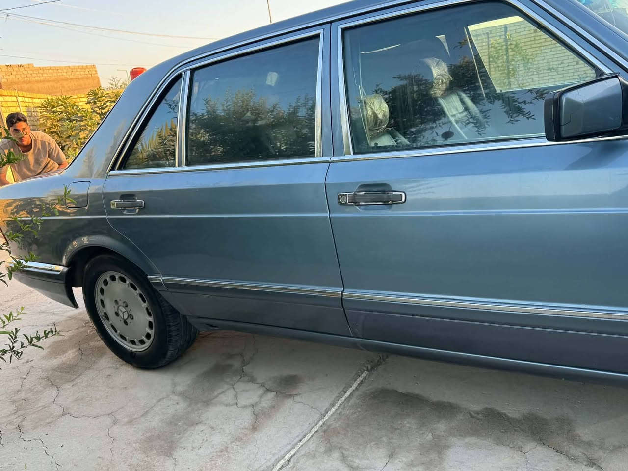 السلام عليكم
مارسيدس للبيع موديل ١٩٩١ باب طويل مكينه وكير vvt3000 فيشة وبطل أسود تبريد شغال داخل جلد أربعة جام كهرباء كشنات كهرباء أمامي خلفي كهرباء الكشن الخلفي منفصل السيارة مواصفات خليجية خاصه سنتر لوك ريمونت تخم تاير جديد حدادية جديده سيارة جاهزه ما نقصه ولا شي تحويل مباشر رقم بغداد انكليزي

السعر ٧٨ وبيها مجال

مكاني بابل قضاء القاسم عليه السلام
 للاستفسار الاتصال 
***********

