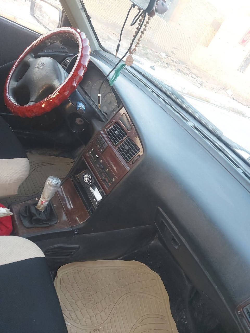 سلام عليكم بيجو باص موديل ١٣ جاهزه مكينه كير حداديه رقم جديد نكليزي سنويه مصفره وجاهز   سعر ب٢٧ ورقه  توه مداور مكاني سماوه خضر  ***********
