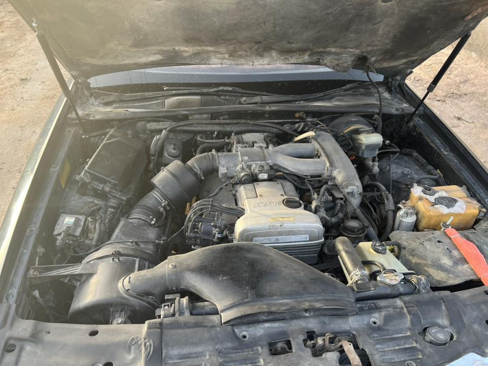 سيارة بطه منفصل نيلي موديل ٩٣ كفالة 
حدادة ومحرك ومن نقل وكص وكهربائيات كلشي شغال بيه رقم إنجليزي والسنوية نهاية 2026بأسمي السعر 60$ وبيه مجال العنوان /قضاء المدينة / الشروق 
الهاتف : ***********
