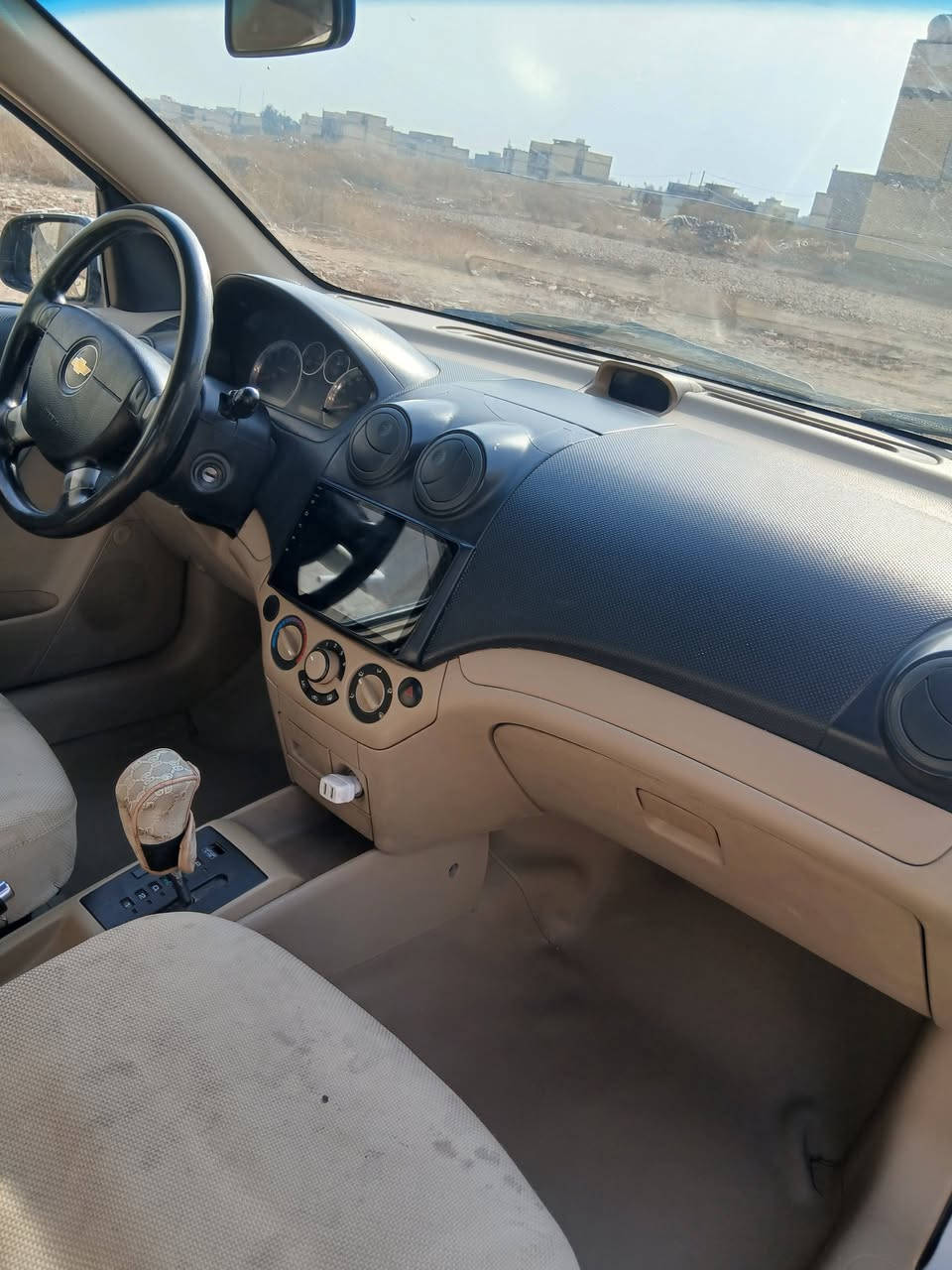 سلام عليكم
افيو2011 لبيع 
وارد خليجي
محرك مفتوح 1600
مكفوله فقط بيه خيط تبخير بدايه 
السعر 73
وبيه مجال بسيط 
بغداد الشعله ***********
