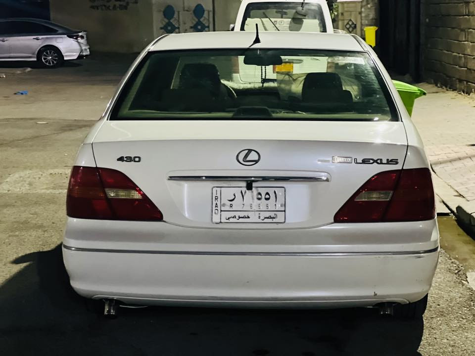 السلام عليكم سياره لكزس 2001كفاله عامه سياره نضيفه كشنات كهرباىي 
تحكم ستيرن  
ويل كروم 
بيبان شفط 
تنته سياره بيهاا هواي موصفات سعر 110
هـ***********
