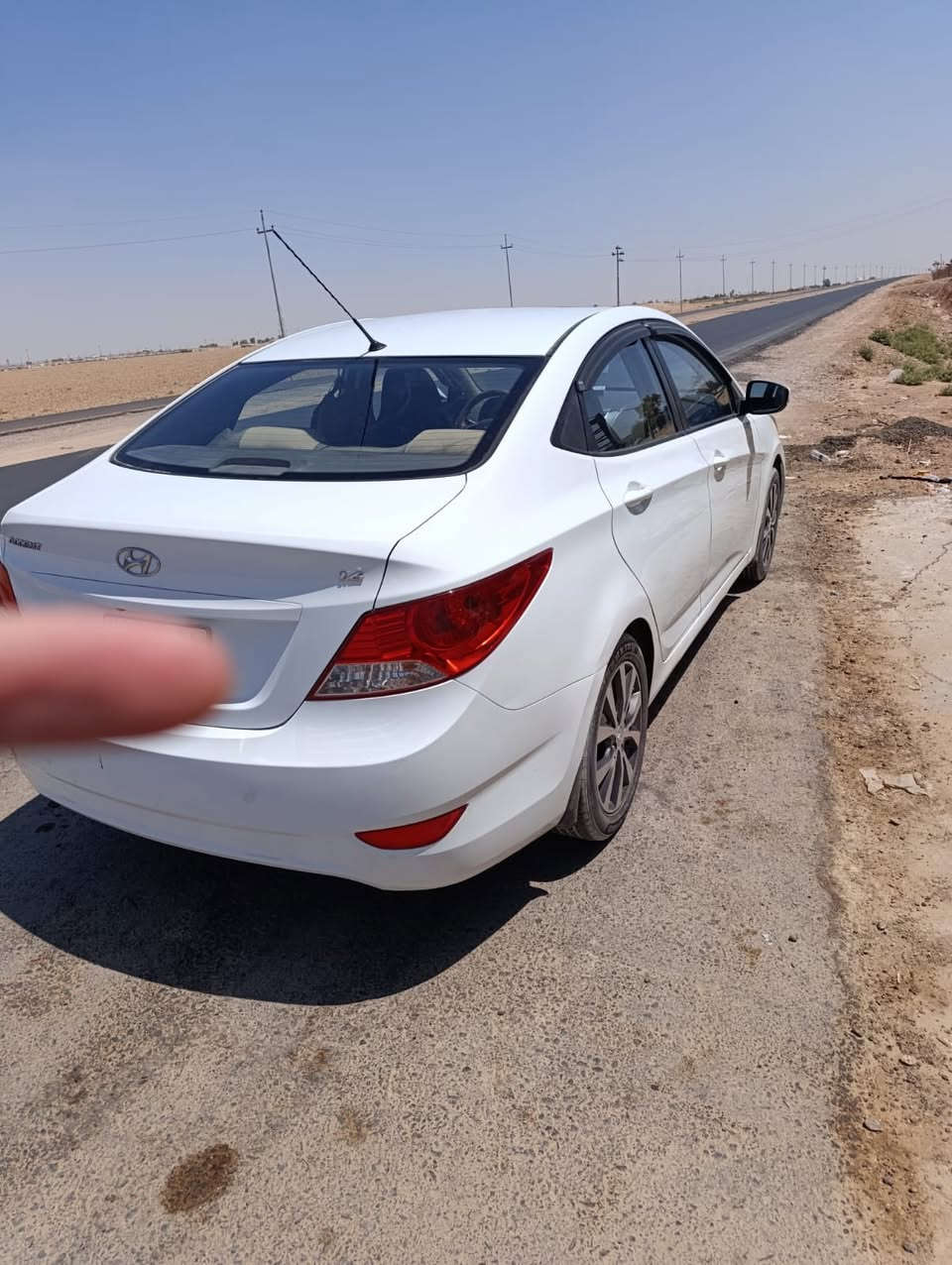 اكسنت  خليجي

موديل 2015

رقم نينوى إنكليزي هزه و سنويه جديده ل2030

بدون صبغ بيها 3 مكانات بارد صغار

كير محرك بشرط على وضع شركة ماشيه 112

هزة وفحص جاهزة شرط التحويل 

كابون بانزين 

مواصفات سيارة فول 

محرك 16 دوش لا صرف ولا نفخ بشرط 

كير at

شاشة وكامرة اصلي 

فتحة سقف 

تحكمات استيرن 

بلوثوث اوكس 

5ويل كب اسود اصلي

جامات كهرب 

كير توماتيك + عادي

نظام ايكو 

نظام ABS

تبريد ثلج 

السيارة جديده  وعلى وضع شركة وجاهزة من كل النواحي
لباقي التفاصيل *********** واتساب
