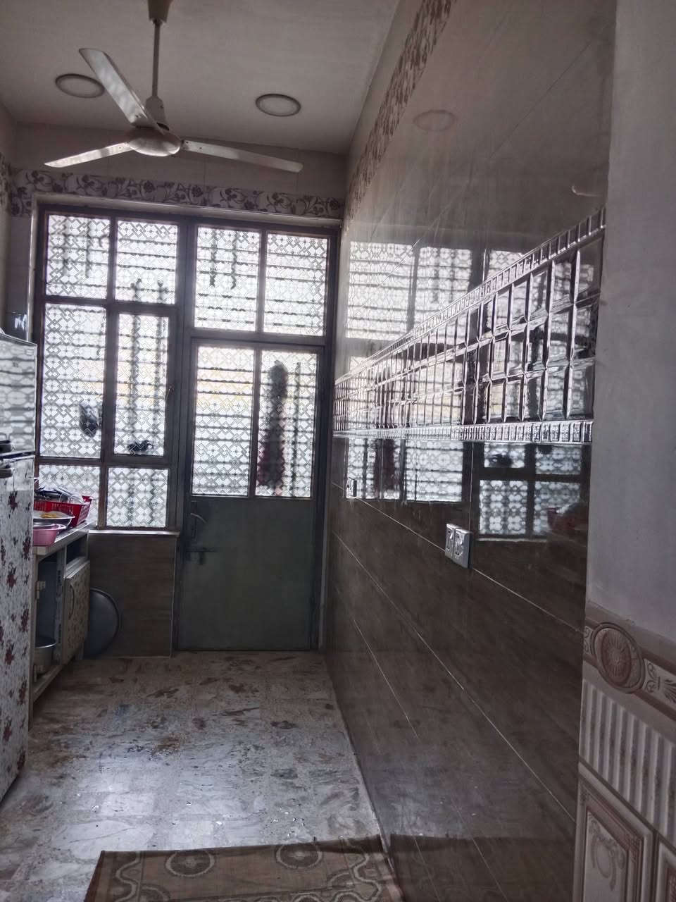 بيت للايجار المساحه 125 رئاسه العبيدي البيت طابقين  ***********،،،،،،،،***********
