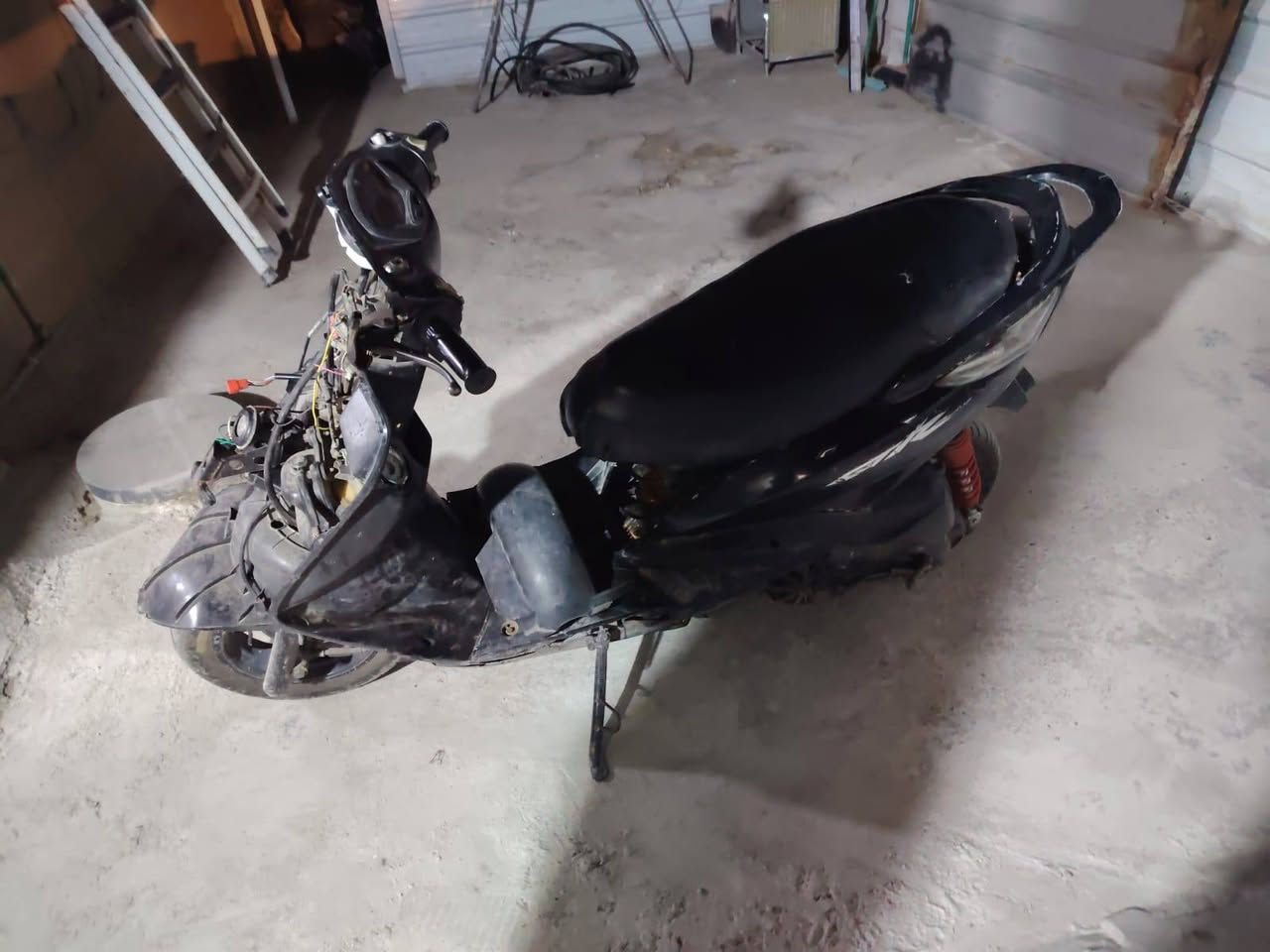 السلام عليكم دراجه ثعلب للبيع شغاله ناقصه كفرات وباتري سعر200وبيهه مجال العنوان.بغداد حي الاساتذه جكوك
***********فقط واتساب
