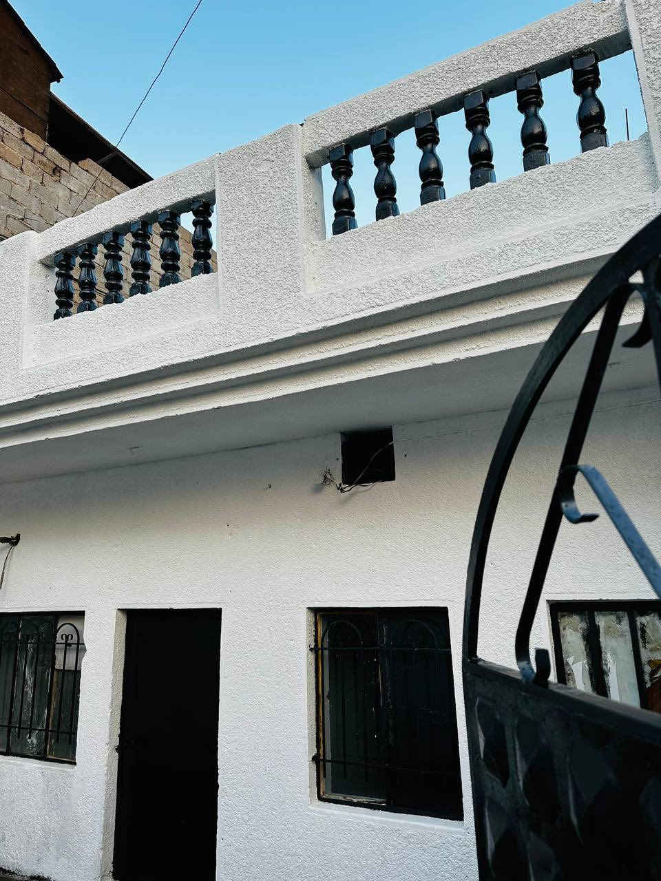 بيت للبيع  الموقع كلش حلو بنص السوك حي ١٤ رمضان خلف الجنسية المساحة ١٠٠ م طابو الاستفسار مراسلة اتصال بي واتساب  ‭٠٧٥٠ ٥٨٦ ٩٤١٨‬
