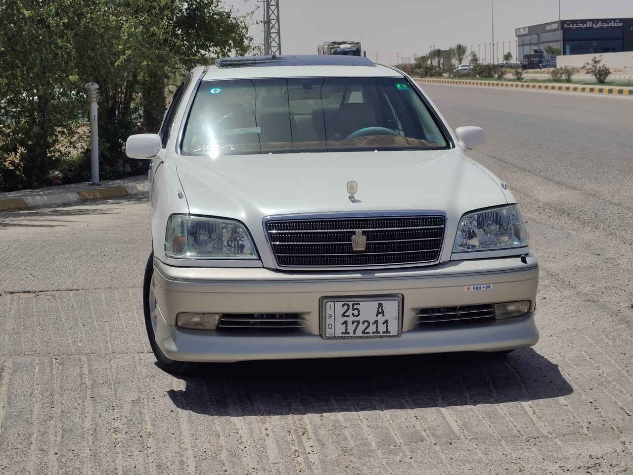 السلام عليكم 
ملكه موديل 2000 فول 4 دكم اصل
رقم كركوك انكليزي مداور ثاني يوم
 السياره كفاله عامه من الكص والضربه والعيب الشرعي 
شاصي 75
السياره فول فتحه جلد 
تشغيل بصمه + تشغيل عن بعد
مكينه ديفور الجبيره 
تبريد قطعتين شغال 
كشنات كهربائيه 
ستيرن كهربائي تحكم 
السياره جاهزه عل اخر حبايه من حداديه تبريد ثلج

سعره 160  
مكاني نجف  
اتصال او واتساب ***********
