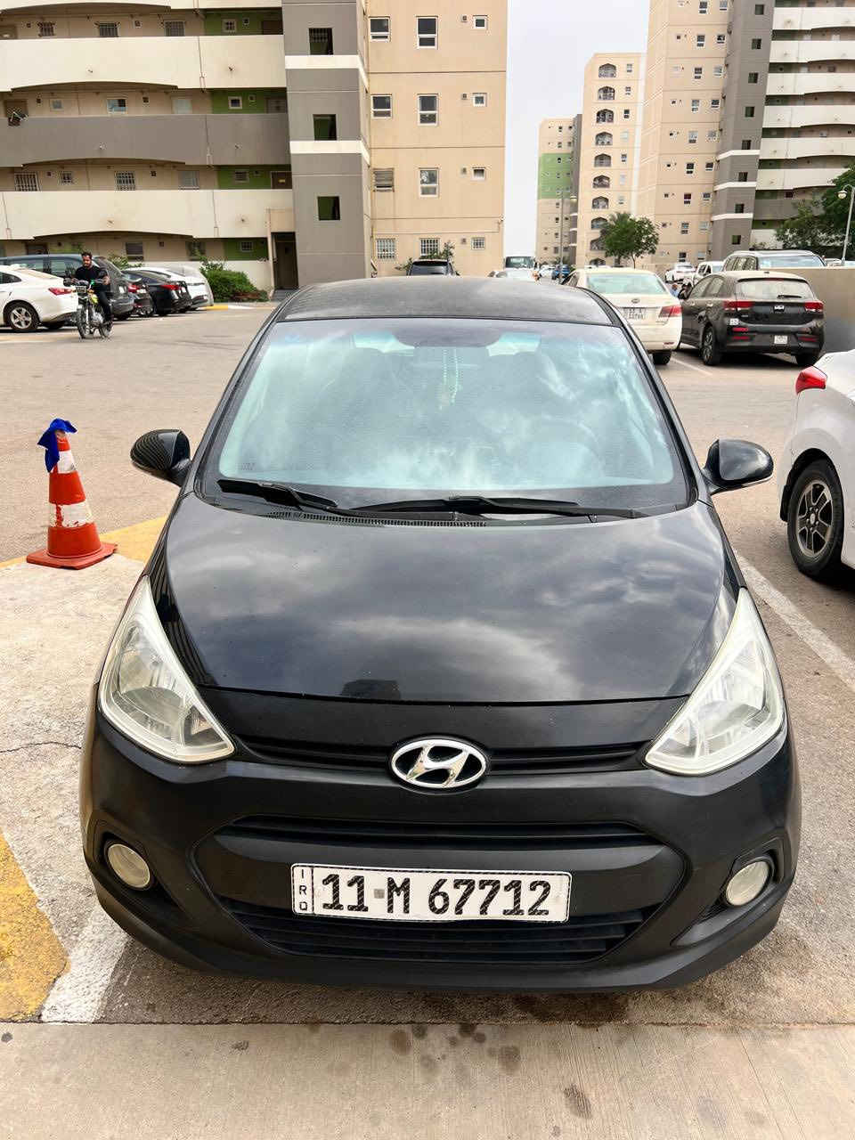السلام عليكم
للبيع
هونداي i10 كراند
حجم المحرك1200
مري شفط 
جام4كهرباء
سيارة جاهزة من كلشي
تبريد ثلج ❄️ 
تخم تاير جديد قبل فترة شادهن 
السعر 80 $ وبيه مجال قليل
مكان السيارة مجمع بسماية السكني
الشراي يتصل ويدلل
للأستفسار الاتصال ع 
***********

