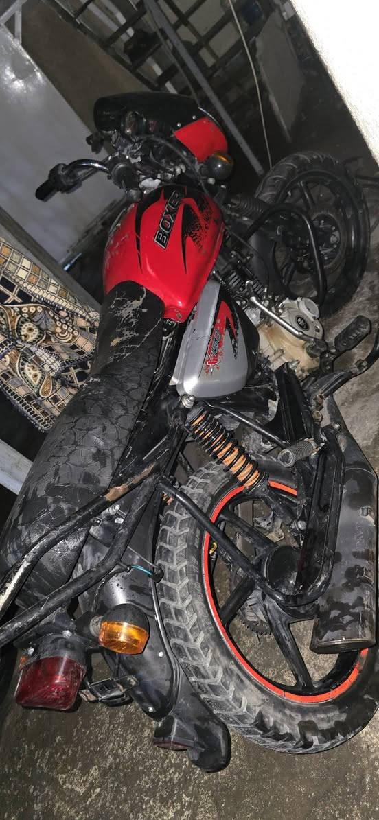 اعيد لنشر بسبب لوعود الاكذبه يابه مو كدها لا تنطي كلام
الله يساعدهم
بوكسر 2023 شهر 1
ابيع علا عل وضعيه 
نواقصها
دراجه لاطشه 
زنجيل تاير
صفاح تانكي صفحه الباتري
كهربائيات يشتغلن
اوراق مابيها اكفلها سرقه وعشاير 
وتاخذها من باب البيت 
عنواني دوره 
شراي اتصل مو شراي وتحب تعامل لتعبني
سعر 650 وبيها مجال
***********
