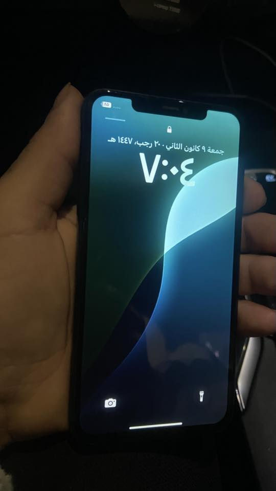 سلام عليكم شباب ايفون 11 برو ماكس بطاريه 75 جهاز شخط مابي مبدل بس شاشه اصليه ذاكره 64 سعر 300 عنوان بغداد رقم ***********
