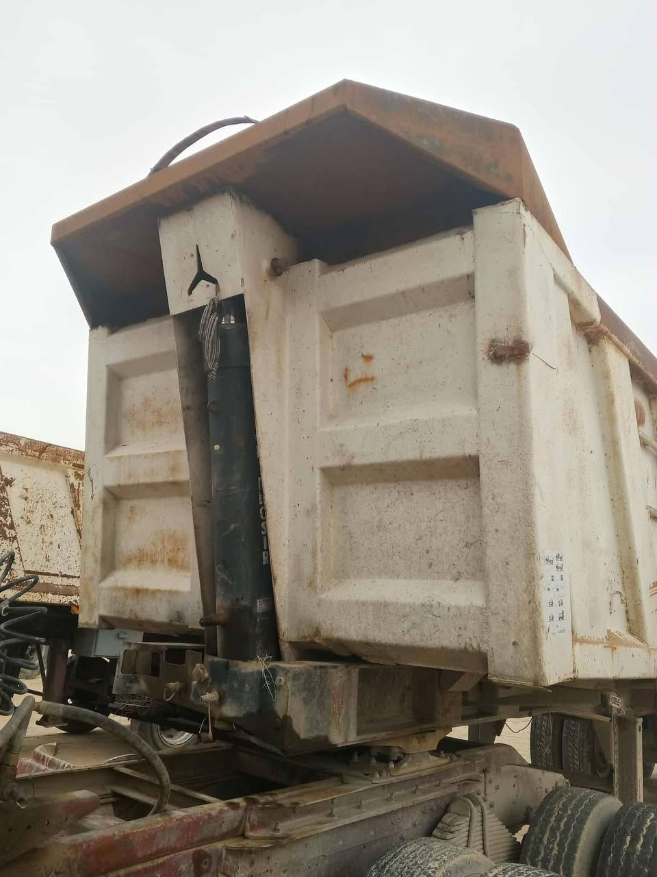 عربانه ماموت حداد شاصي غير مكفول تخم تاير لبيع المكان كربلاء للاستفسار ***********
