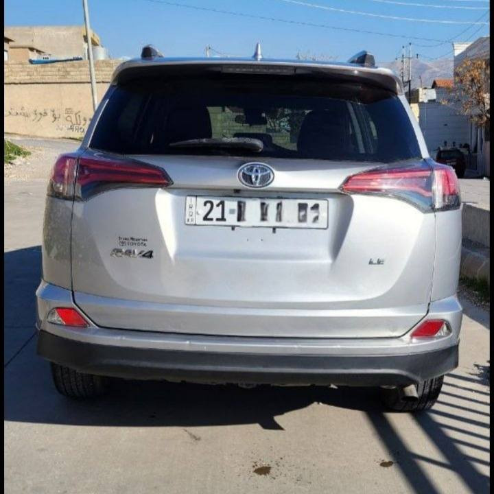 تۆیۆتا ڕاف 4 2017 مواسەفات LE یەک دەستە 
دوو پارچە بۆیاخی هەیە 
تەنها 68000 مایل ڕۆیشتوە 
سەنەوی و ژینگەی تا ۲۰۲٨ تازە کراوەتەوە
هیچ مەسرەفێکی تێدانیە 
نموونە لە جوانی و پاکی 

سـعـر : لە کۆمێنت داوابکە ڕاستەوخۆ بۆت دێت 📥 

گێر و مەکیەنەی بەشەرت 
هیچ کێشەیەکی تێدا نییە 

ژمارەی خاوەنەکەی 
***********
