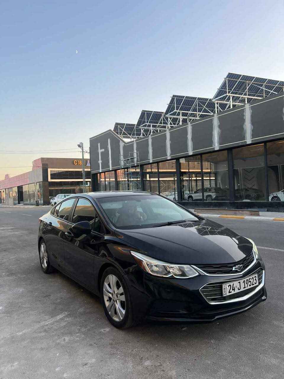 كروز 2018 بدون حادث 
للبيع السعر 100 
غرامات ينزل من حكها 
للتواصل ***********
