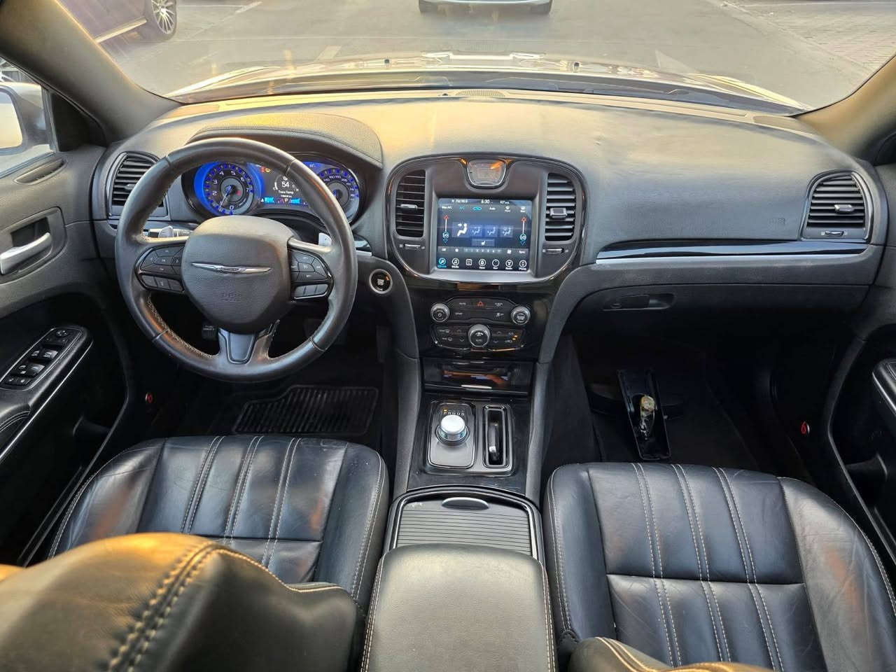 كرايسلر موديل ٢٠١٧ وارد امريكي حادث خفيف السعر ١٠٥ ورقه اتصال ***********
