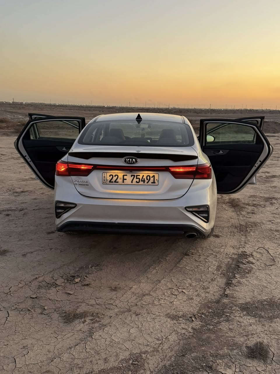 السلام عليكم. كيا فورتي 2020 رقم أربيل تحويل ثاني يوم نص فول حادث چاملغين سرقة السعر 140 وبيهـة مجال بسيط مكان السيارة كوت مركز المدينة. رقم الهـاتف. ***********
