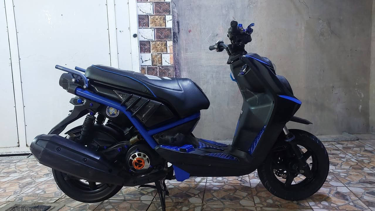 سكنس جبلي 2013. ياباني مكفوله حتى من لبنجر.تايرات مال حاويه تايوان دراجه كفاله. تزويدها كلها حاويه  / ازرك.  وبيها كم قطعه  اني شادها
ستيرن. رياضي   
يدات بريك. تقسيم مع قلاب ماركه RAK
عنبار بريك RAK
قبق مال جوزه RAK
سبايدرات BWS
اشاير خليه.  ازرك
تعلاكه. ازرك
قبق فلاوين 
فراك بريك خلفي
جاملغ كاربون فايبر. 
كصه كاربون فايبر
قبق بانزين كاربون 
زعانف كاربون
لايت اصفر +زنون
دوسات نيكل ازرك
تغليف شاصي  
كشن رياضي.  صوندات شوته واكسل.
يدات كوسو. 
واقيه رياضي
السعر /1400


**إذا كنت صاحب هذا الإعلان وتريد حذفه لأي سبب، رجاءا أرسل رسالة إلى الدعم الفني**