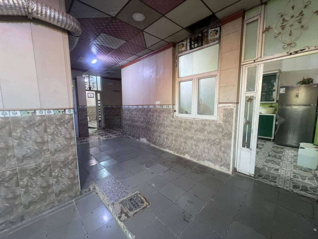 بيت بالحكم طابقين موقع مميز على شارع تجاري مقابل صيدلية زمزم يحتوي على محلات عدد ٢
و٥ غرف وبراني
مكتب الريف السكك الزراعي مقابل حسينية الكوثر ***********
