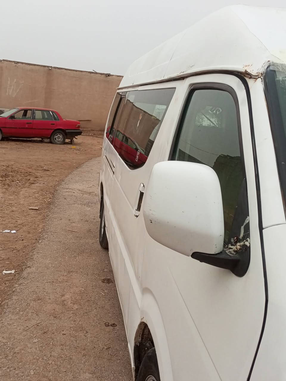 ب 40 وبيها مجال وهذا رقمي اتصل***********
