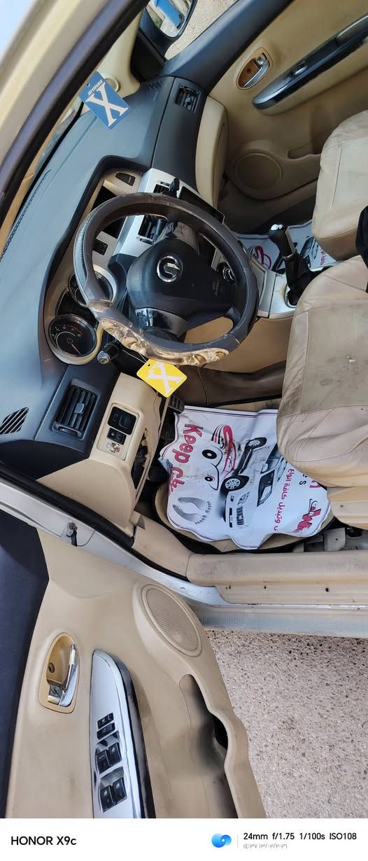 كريت وول فولكس موديل 2012 
مكينه كورلا يارس سياره خير من الله
الاتصال ***********
