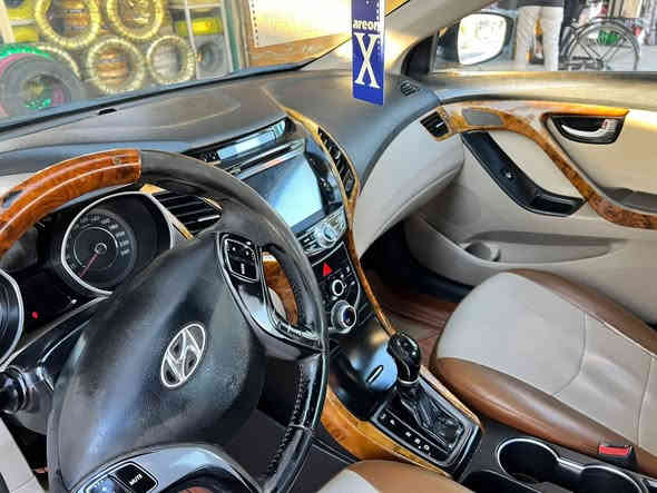 سلام عليكم   
لي يدور نضيف ومكفول هنا. 👈 البياع والشراي هاي ماتفيدك هاي مال جنايه 
النترا 2016 كفاله خليجي
فول ماعده البصمه
لا تبديل ولا حادث ولا حتى قرق
بدون تبديل اي قطعه 
فقط بيه تعيدلات بل كشر بسطه بدون معجون 
صبق عام
محرك مكفول
كير مكفول 
صدر امامي خلفي جديد
ويل كب ١٦ تايرات نضافه ٨٠ بل 💯 
المواصفات فول ماعده البصمه
١.فتحه سقف
٢.اشاير مري
٣.داخل صاج
٤.داخل بيجي
٥. دوشمه كشنات ارضيه
٦.لايت مال ١٦ عدسه
٧.يدات نيكل بلادي
٨.اشاير مري 
٩.مري شفط 
١٠.شاشه بلادي +كامره
١١.تحكم ستيرا
١٢.مثبت سرعه 
١٣.محرك 2000
مصفره هيئه 
رقم بقداد
النعون بغداد ابو غريب
السياره بسمي السعر 113بيه مجال بسيط 

‭٠٧٥٠ ٥٢٢ ٦٠٢٨‬
***********
