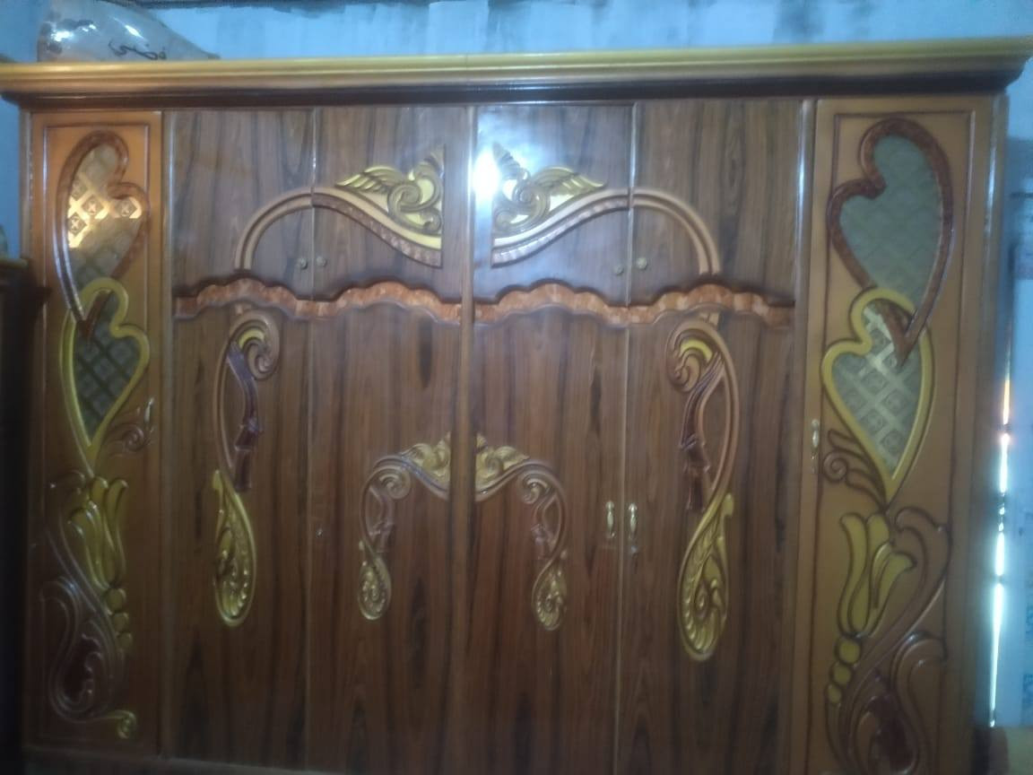 سلام عليكم عندي غرفه نوم عراقيه مستخدمه للبيع السعر 550غير متواجد عل الفيس اتصل عل رقم ***********.او. واتساب
