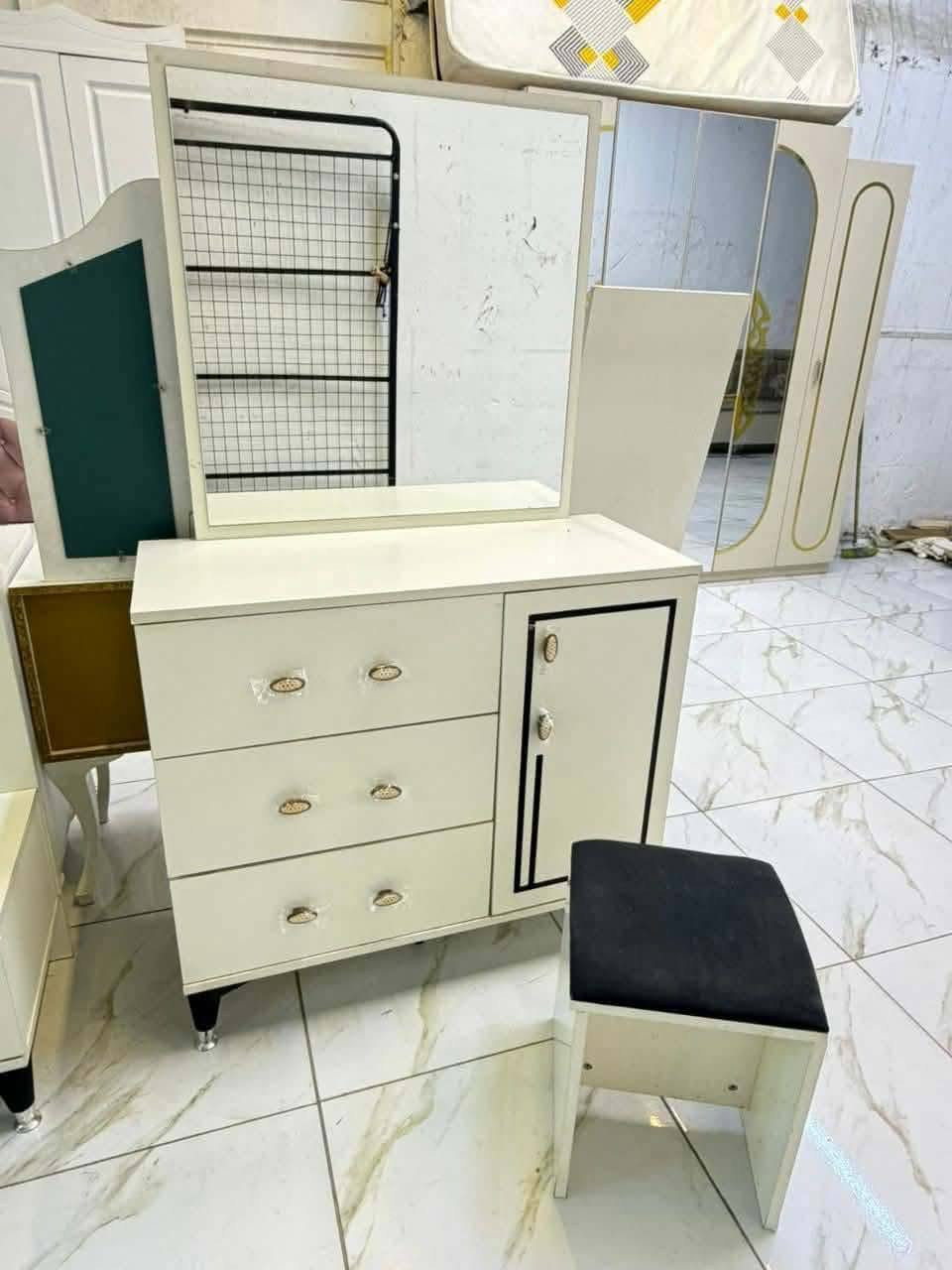 غرفه تركيه مستخدام للبيع الاستفسار والحجز واتساب ***********
