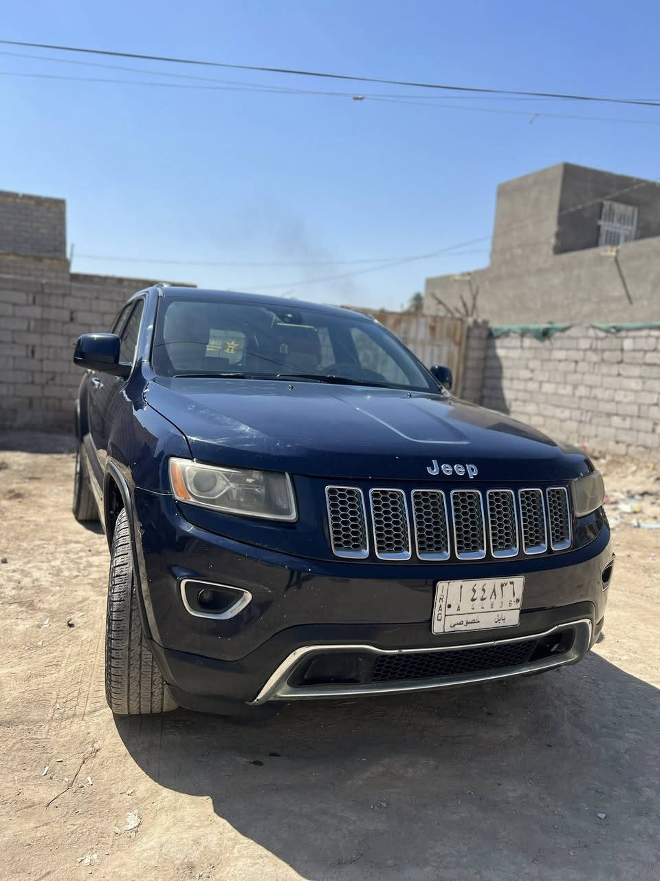 سياره جيب لاريدو 2014 ست سلندر  فول مواصفات ضرر وبنيد وجاملغ استفسار عل رقم***********
