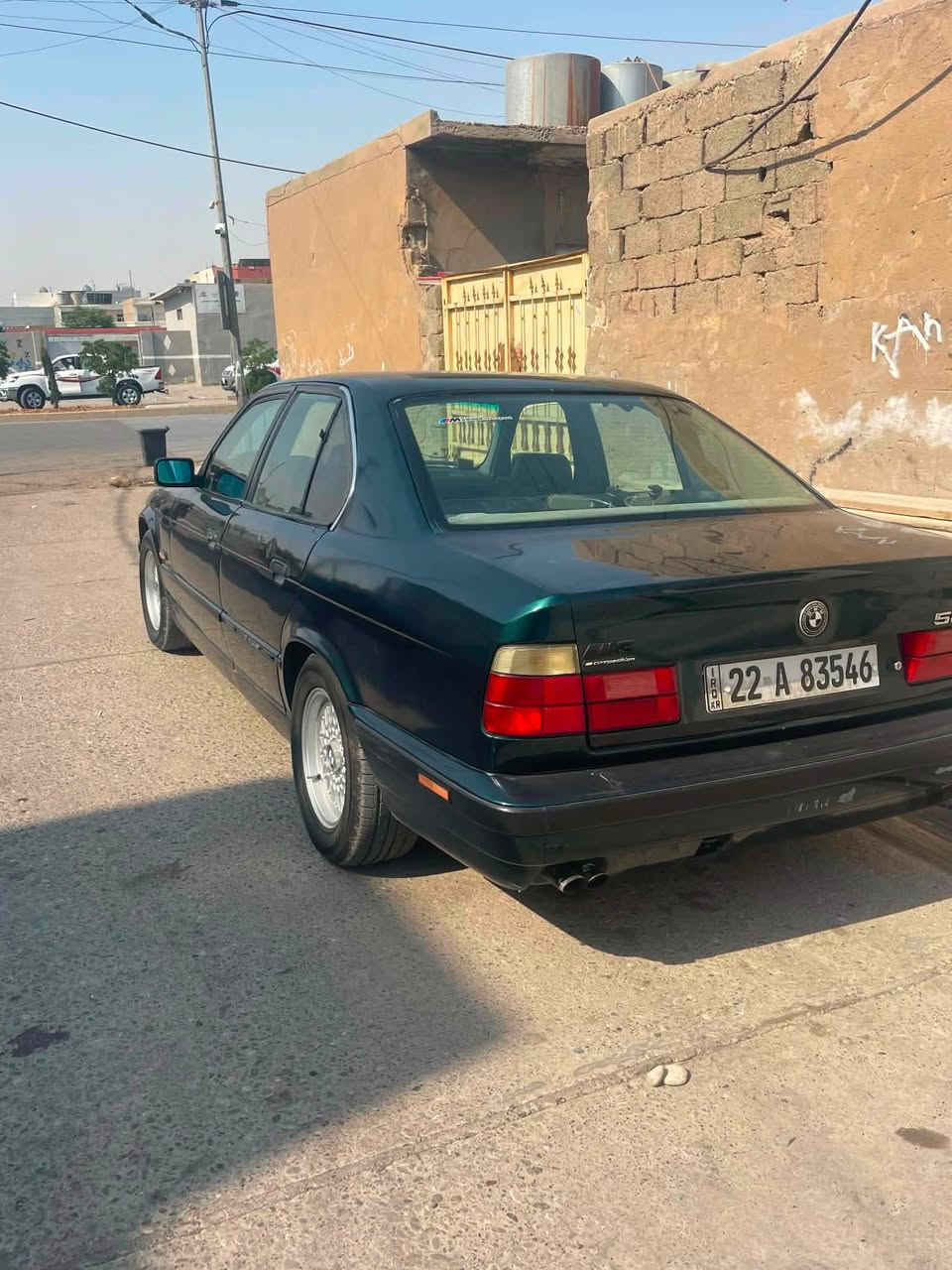 سەرەتابەناوی خوای گەورەو میهرەبان سلاوتان لێبێت هاورێیانی خۆشەویست BMW مۆدیل 1992 520 گێر عادی چاملغی پشتەوە لای سایق هەیەتی عامە لۆ جوانی پێش و پشت کەپس سعر ٥٧ مەعامەلەیەکی برایانە 
رەقەم تەلەفۆن ***********
