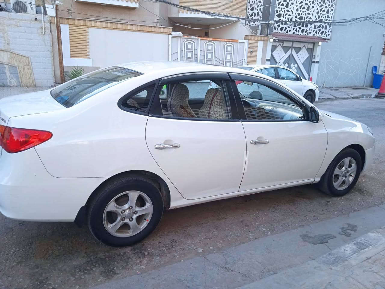 النترا موديل 2010للبيع  بيه قطعتين الجاملغ الأمامي والجاملغ الخلفي وربع من البنيد 
حدادية جديدة 
تبريد جديد 
مكينة خير من الله 
فتحة سقف 
تحكمات ستيرن 
شاشه 
كامرة خلفي 
اشاير بل المري 
بابل إنكليزي 
باسمي 
العنوان النجف الاشرف 
السعر 104 وبيهة مجال بسيط 
للاستفسار على الرقم ،***********
فقط إتصال
