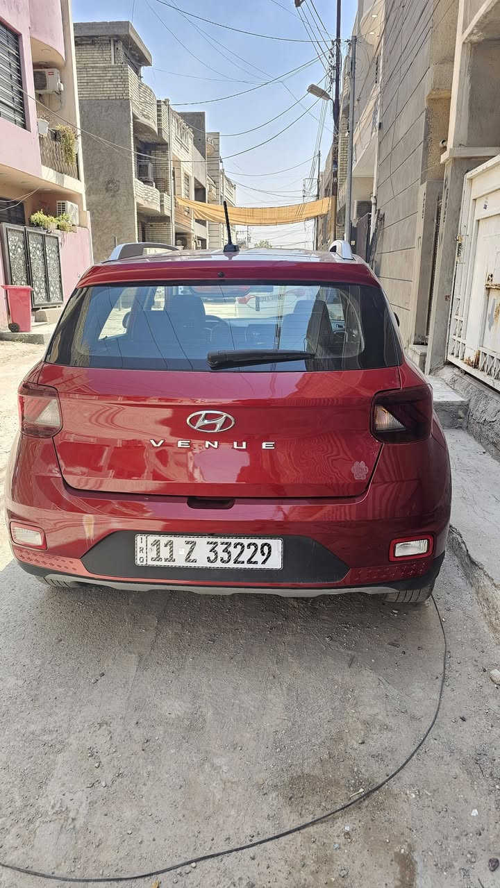 السلام عليكم 
2023 HYUNDAI VENUE
رقم بغداد مميز 
المواصفات …
بصمه ابواب
بصمة تشغيل + تشغيل عن بعد 
اشاير بالجاملغ
تحكم ستيرن جهتين
مثبت سرعه
تحديد مسار
قياده ذاتيه
شاشه كبيره اندرويد اوتو + كاربلي
منافذ شحن يو اس بي + تايب سي
اوامر صوتيه
تبريد شاشه
كشن حضن مخمل وجلد 
تدفئه كشنات
درايف مود ماوس
ثلاث وضعيات قيادة 
 عدادات شاشه دجتل
لدات لايت اماميه + خلفيه
كامره خلفيه دواره
تحذير تصادم
رادار امامي
رادار خلفي
رادار جانبي 
توقف ذاتي امامي + خلفي
نقطه عمياء بالمري
تراكشن مانع انزلاق
ويل كب حجم 17
شاشه اعطال
حساس تايرات
بريك 4 دسك
داخل  اسود 
فتحات التبريد والگير مطعم ابيض
عدسات ديناميكيه
كشف المنطقه المضلمه عند فتح اشاره
محرك 1600 دبل نوزل اقتصاديه كلش
( وباقي المواصفات بالشاشه )
بجم كبس 
بدون ايرباك 
السياره جديدة بمعنى الكلمة
حادثها فقط بك لايت خلفي عكس السايق 
السعر 135 وبيها مجال 

للاتصال ***********
