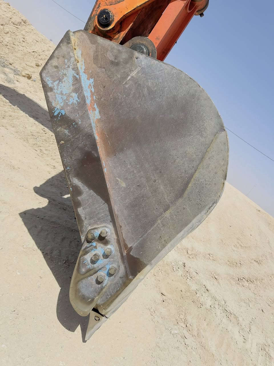 السلام عليكم كيله حفاره للبيع يابانيه بلاديه 

للستفسار ***********
