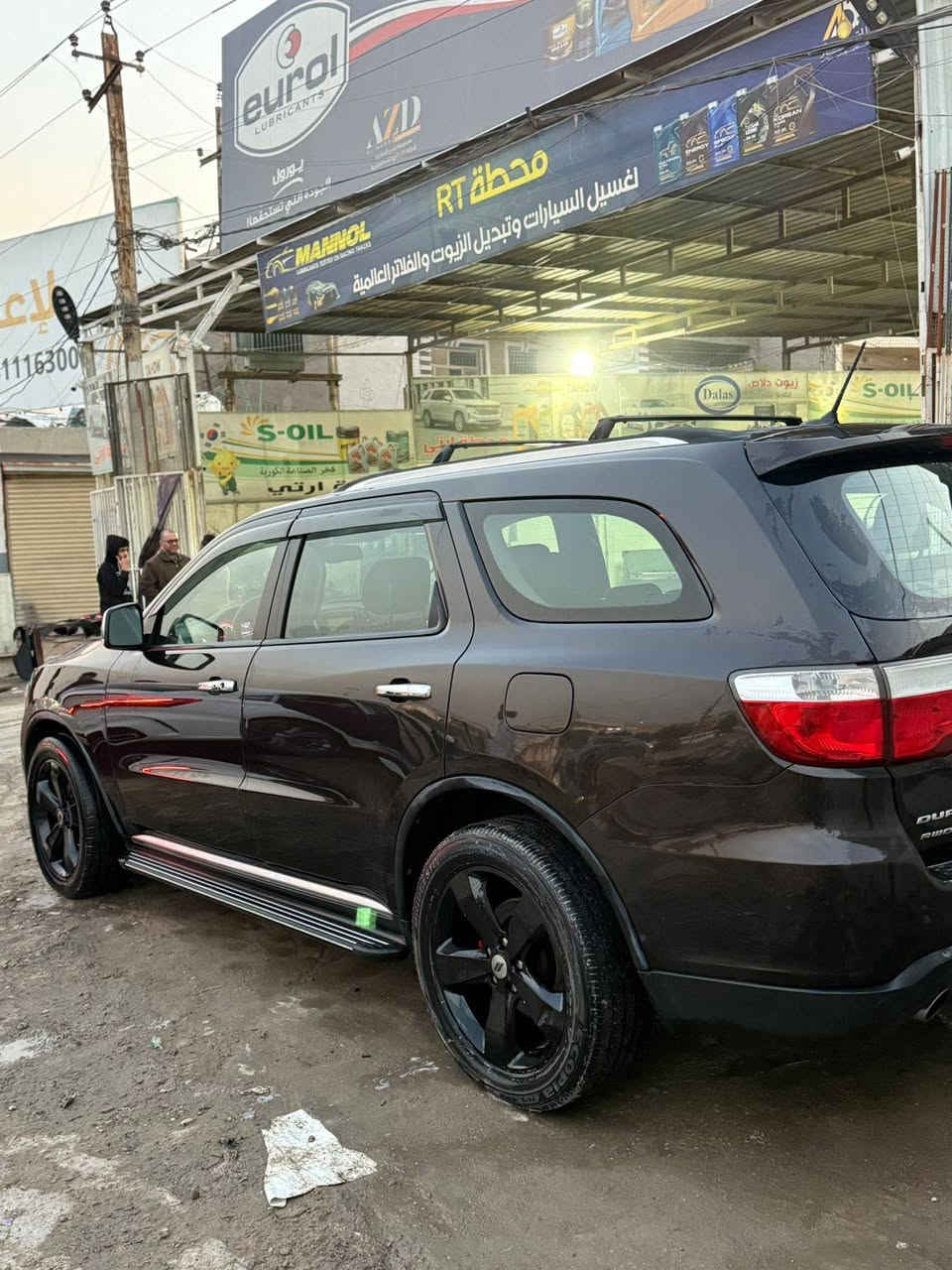 السلام عليكم
دورنكو 2012 ارتي خليجي فول مواصفات 
عليه منظومه غاز ايطالي انسه صرف والادوانز
سياره بيه مكينه جديدة 
رقم اربيل دولي تحويل مباشر 
سياره بدووون ايرباك 
صار بيه شخط بابتين صفحه صدر 
نصبغن وشويه من جاملغ خلفي 
وخشم بنيد نصبغ بدون تبديل 
قطعتين ونص صبغ يعني 
بدون دواخل لغود شواصي مكفولات
فتحه 
بصمه
تشغيل عن بعد 
شاشه جبيره وكامره خلفيه وحساسات خلفيه 
7 راكب 
كشنات الاماميه كهرباء وخزن ميموري
مري قلاب ع بك 
جنطه كهرباء 
اطفاء ذاتي 
تجاوي خلفيه كهرباء 
وباقي مواصفات معروفه 
عليه منظومه زنون عالي ناصي 
كير ومكينه مكفولات 
صدر امامي خلفي جديد مبدله 
ويل 20 وتخم تاير جديد 
سياره جاهزه مابيه مصرف 
مكانه بغداد تقاطع درويش 
***********
السعر 158 وبيها مجال بسيط بغداد, العراق
