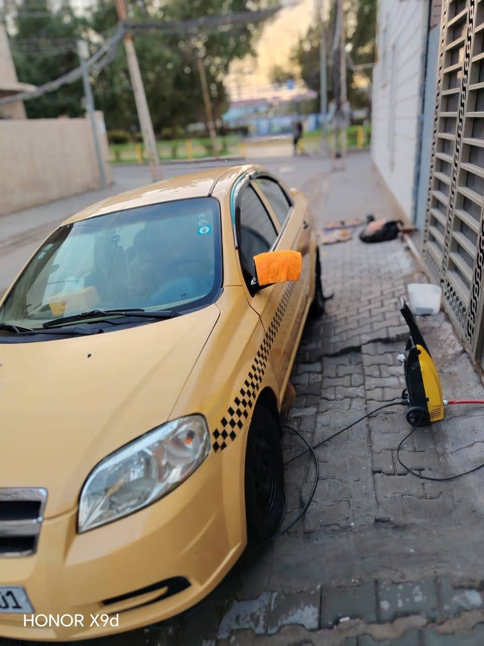 السلام عليكم افيو مديل 2010للبيع فقط تبريد عايزة فقط صوندة وغاز كير مكينة حدادية تخم تاير خير من الله 
رقم نجف بأسمي مداور ثاني يوم مكاني نجف وهاذة رقمي *********** السعر 50وبيه مجال
