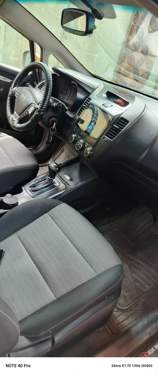 السلام عليكم  سياره فورتي موديل ١٤ سياره بيه جاملغ خلفي بس بمريكه ونفسه نطخ هنا سياره جاهزه خير من الله سياره ما مبدله ولا قطعه ليبل واحد سياره حلوه وكاعده تحويل مباشر  سياره جوال سعر٩٥ ورقه بيه مجال بسيط  سياره رقم بغداد ***********
