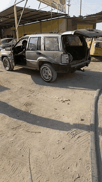 مكينه وكير وضفيره وتفرعات شرط الفيديوات كدامكم للبيع جيب شيروكي نفخ6سلندر 1998 السعر 6اوراق من الاخير بدون عمله اليعجبه يجي يفتح بيده وياخذه من السياره مكان ناصريه ***********
