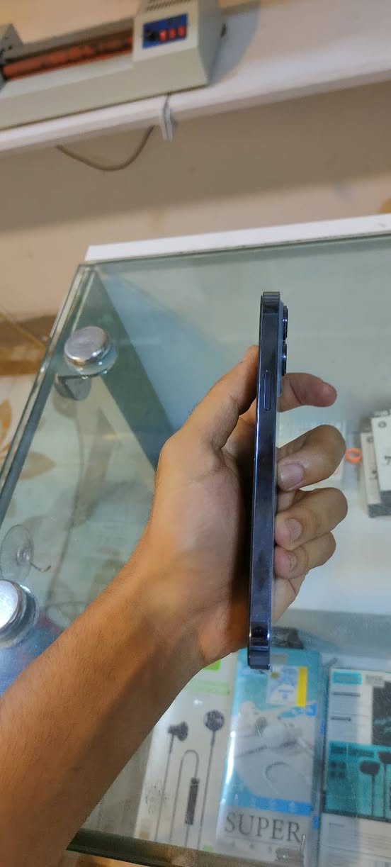 ايفون 13برو ماكس
لون بحري

ذاكره 256

نموذج m

تك سم

نضافه فول 

بطاريه مبدل91 اصلي شرط معه الضمان 

الجهازشرط الحاسبه وفقط بطاريه مبدل واصلي 

السعر 600وبي مجال بصيط جدا 
رقمي ***********
