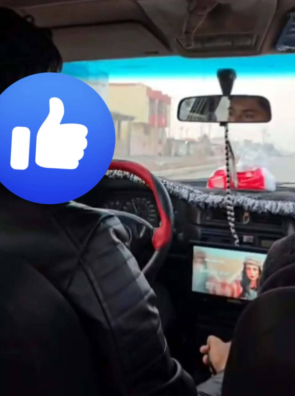 سلام عليكم للبيع اوبل فكترا
حجم: 20
رقم :سليماني 
شرط تحويل: تاني يوم 
قطره معجون ما بيه 
هلال: ما معمره.     خياس ما بيه 
دفتر :بنزين موجود
موديل :1994.  سقف: اسلايت 
داخل: فول نضيف مسجل شاشه مع كامره خلفي
4 تايرات جديد   محرك ؛ لا صرف ولا بخار شرط
رقم : دولي انكليزي 
 رقم هاتف  :***********
مكاني: طوز .  خصه دارلي 
سعر :٤٧ ورقه بيه مجال قليل
