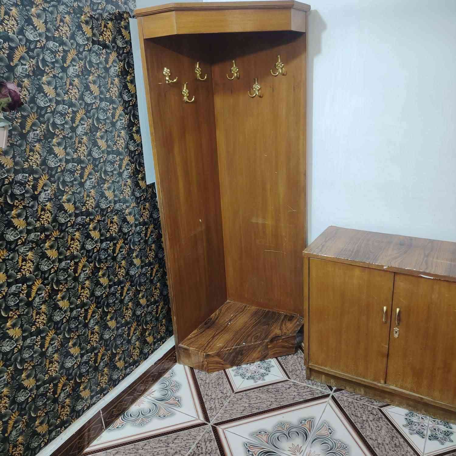غرفه اخشاب بدون كنتور مثل مموضح خاص او ***********
